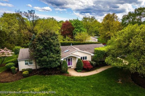 56 Wyckham Rd, Tinton Falls, NJ 07724-3146