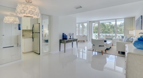 333 Sunset Ave, Palm Beach, FL 33480-3867