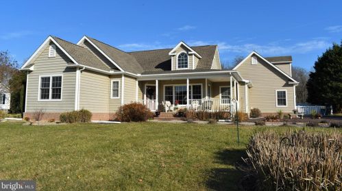388 Derby Wood Cir, Dover, DE 19904-6416