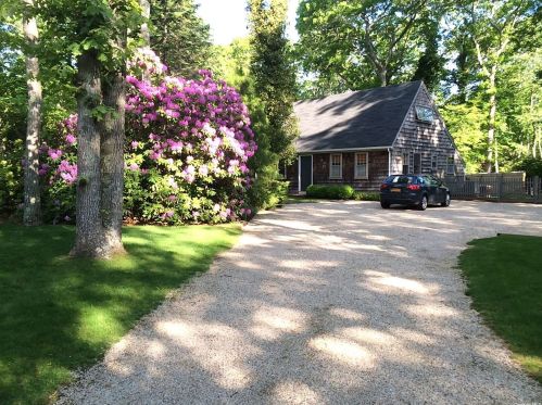 2 Rutland Rd, East Hampton, NY 11937-1478