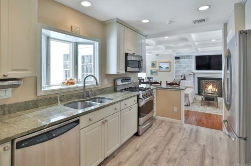 124 Quinn Rd, Briarcliff NY  10510-2133 exterior