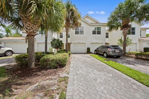 16118 Ravina Way, Naples, FL 34110-3234