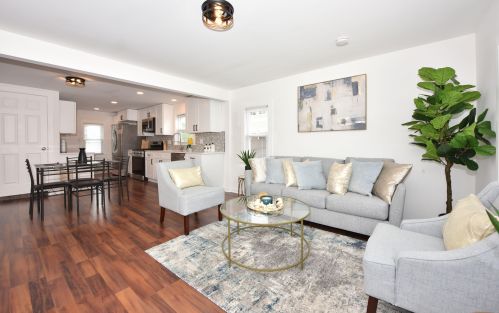 5348 91, Milwaukee WI 53224-5304 exterior