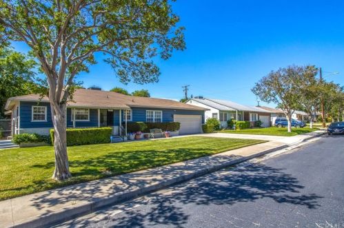 697 20th St, San Bernardino, CA 92404-4809