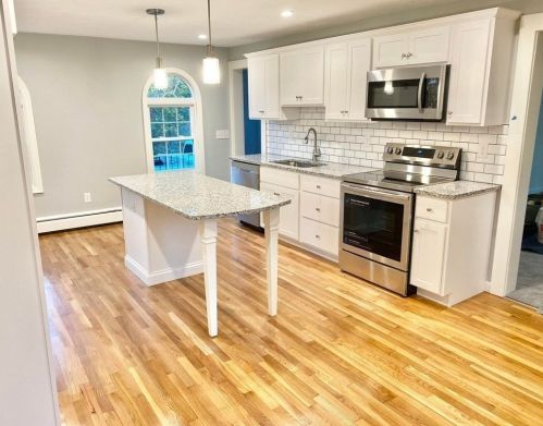 182 Summer St, Walpole MA  02071-1014 exterior