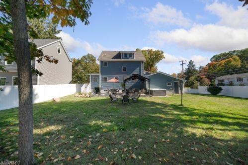 7 Birchwood Rd, Parsippany NJ  07834-1201 exterior