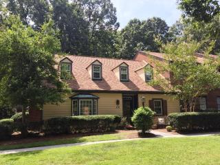 3136 Sedgefield Gate Rd, Greensboro, NC 27407-6103
