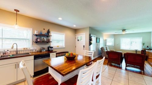 861 Avenue H, Winter Haven FL  33881-4252 exterior