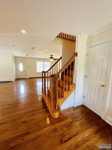 279 Highland Ave, Wood-Ridge NJ  07075-1523 exterior