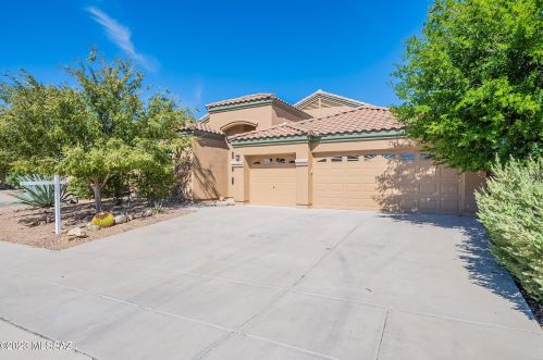 5766 Desert Choir Rd, Tucson, AZ 85735-5173