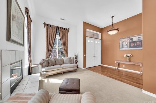 1836 Bolinger Cir, Orange, CA 92865-1755