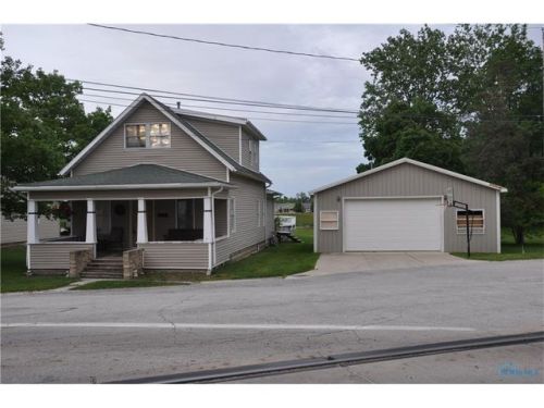 327 Main St, Gibsonburg, OH 43431-1318
