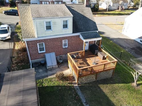 58 Roslyn Ter, Bridgeport, CT 06606-2840