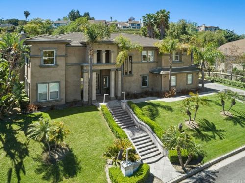 5110 Copa De Oro Dr, Anaheim, CA 92807-3639