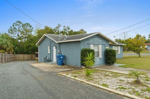 5004 Deltona Blvd, Brooksville, FL 34606-1503