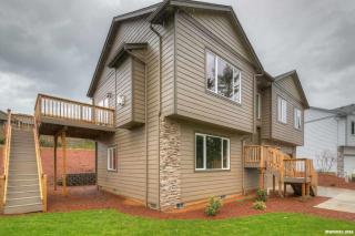 5959 Summerside St, Salem, OR 97306-8610