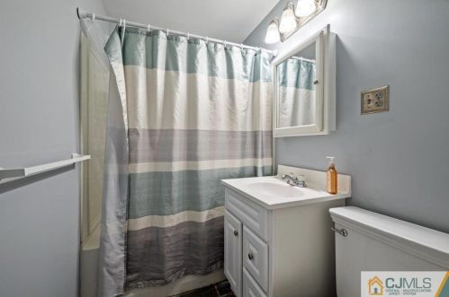 315 Morgan Ave, Old Bridge NJ  08857-1126 exterior