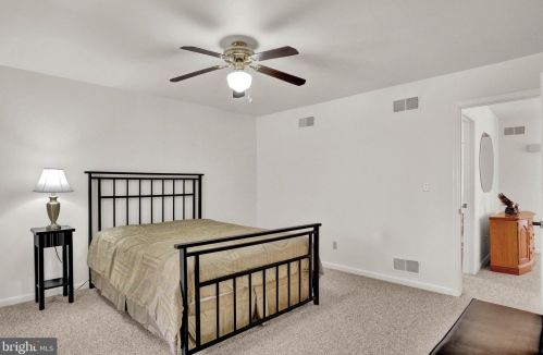 101 Strayer Dr, Carlisle PA  17013-4408 exterior