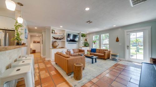 2025 4th Ter, Cape Coral FL  33909-2771 exterior