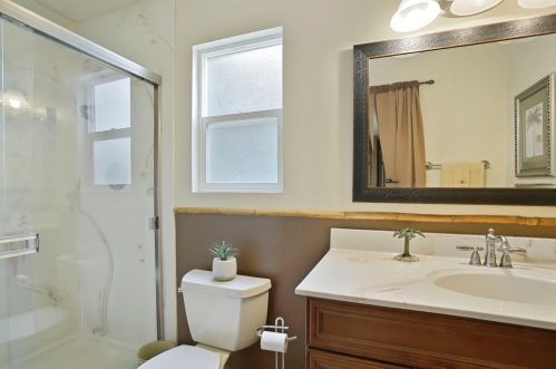 529 Cheri Ct, Ripon CA  95366-2805 exterior