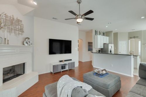 2605 Cross Haven Dr, Lewisville TX  75028-2484 exterior