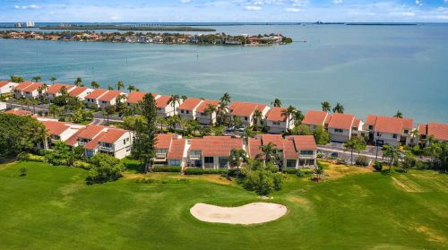 5649 Escondida Blvd, Saint Petersburg, FL 33715-1455