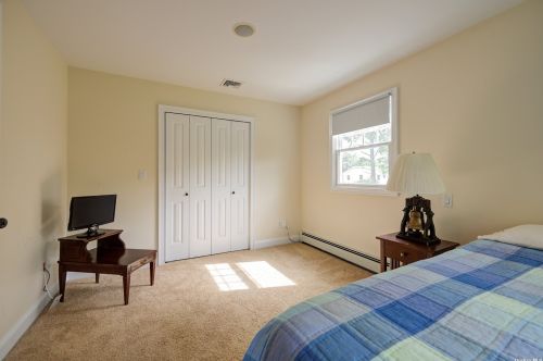 312 5th St, Elwood NY  11731-2815 exterior