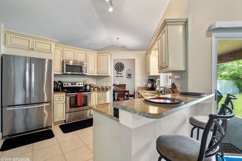 1749 Country Terrace Ln, Apopka, FL 32703-5056