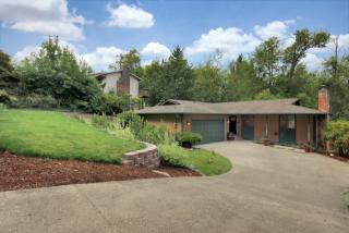 1710 9th St, Puyallup, WA 98372-4825