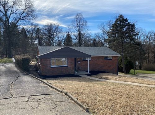 1677 Galeton Dr, Verona PA  15147-2826 exterior