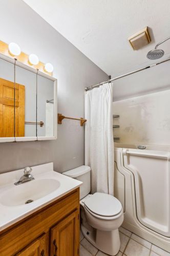 175 Helen Rd, Pataskala OH  43062-9313 exterior