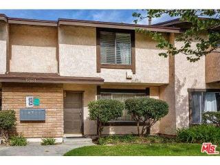 19631 Runnymede St, Los Angeles, CA 91335-2442