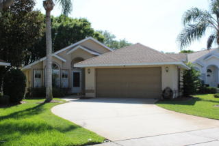 3951 Saint Armens Cir, Melbourne, FL 32934-8355