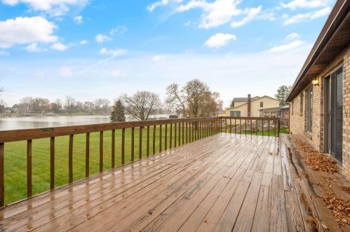 2375 Chickasaw Dr, London OH  43140-9014 exterior