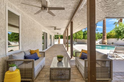 48890 Eisenhower Dr, La Quinta CA  92253-6223 exterior
