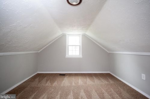 208 Beaver Dr, Gloucester NJ  08031-2902 exterior