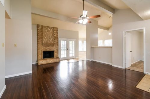 3042 Sherborne St, Pearland, TX 77584-3354