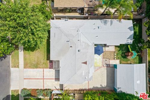 7239 Amestoy Ave, Van Nuys CA 91406-1603 exterior