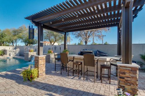 681 Wildhorse Dr, Chandler AZ 85286-6139 exterior