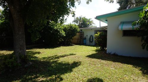 2606 14th St, Fort Pierce, FL 34982-3625