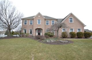 3341 Rocky Ln, Easton, PA 18045-3112