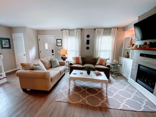 943 Cottingham Dr, Mount Pleasant SC  29464-3501 exterior