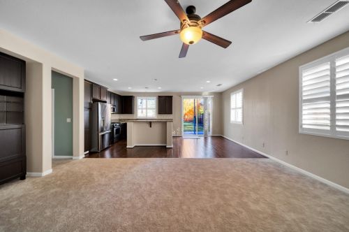 16278 Prairie Fire Ct, Lathrop CA  95330-8963 exterior