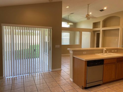 3307 Coconut Grove Rd, Land O Lakes FL  34639-6734 exterior