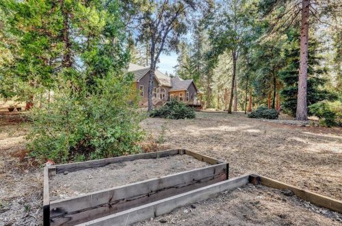 12881 Chatsworth Ln, Grass Valley CA  95945-9739 exterior