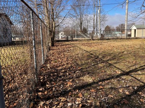 820 Columbus Ave, Bellefontaine OH  43311-1122 exterior