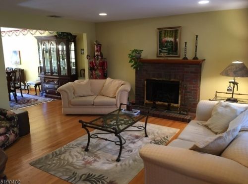 40 Jacobus Ave, Little Falls NJ  07424-2305 exterior