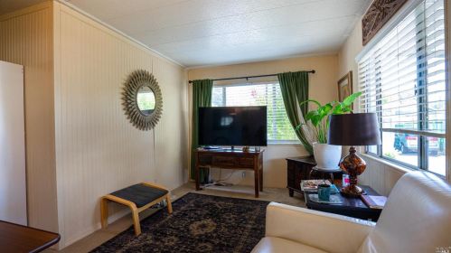 250 Hermosa Cir, Santa Rosa CA  95409-3237 exterior