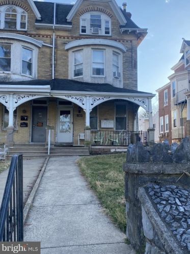 1322 Main St, Norristown, PA 19401-4387