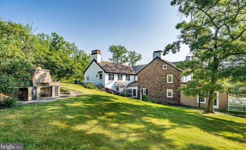 2564 Skippack Pike, Lansdale PA exterior